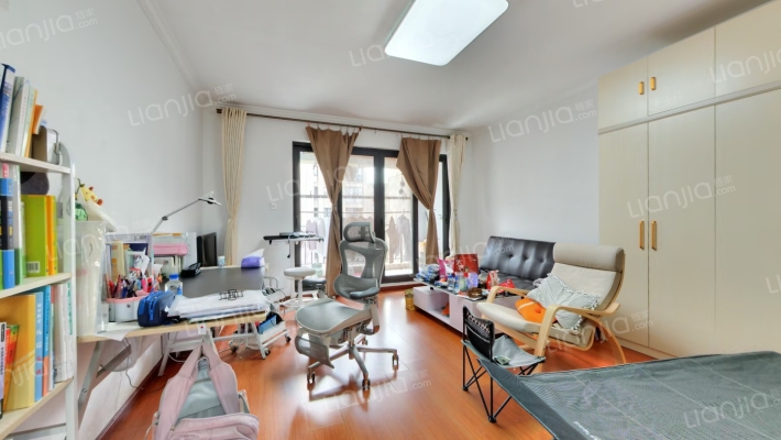 金科廊桥水岸二手房实景图