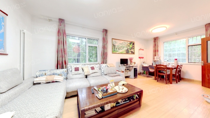 雅秀园二手房实景图