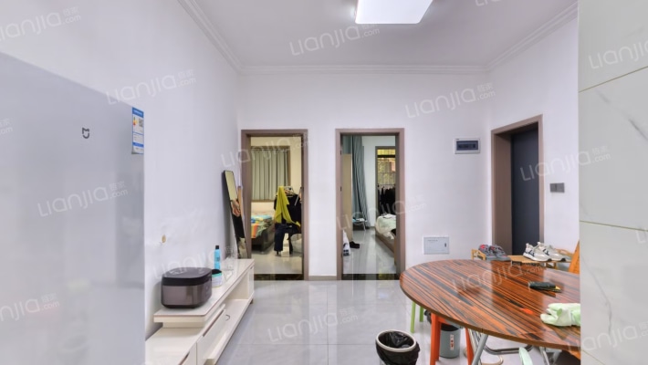 华阳实验小学二手房实景图