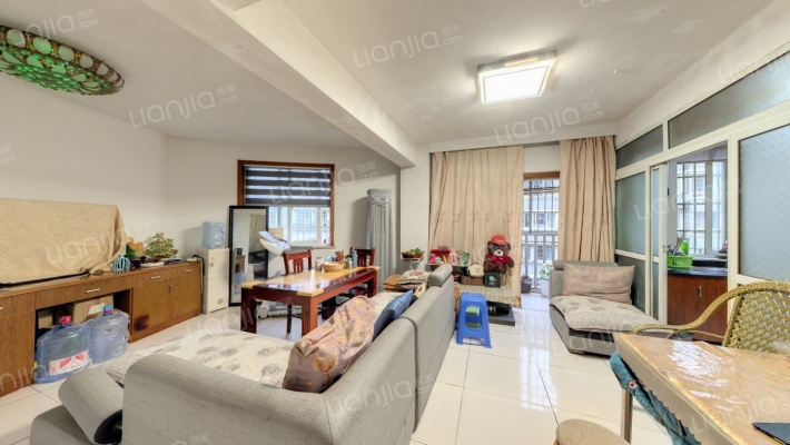 天平公寓二手房实景图