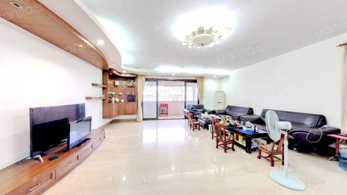 逸怡居二手房实景图