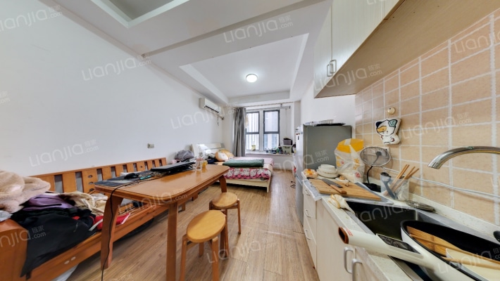 中环百汇商业广场二手房实景图