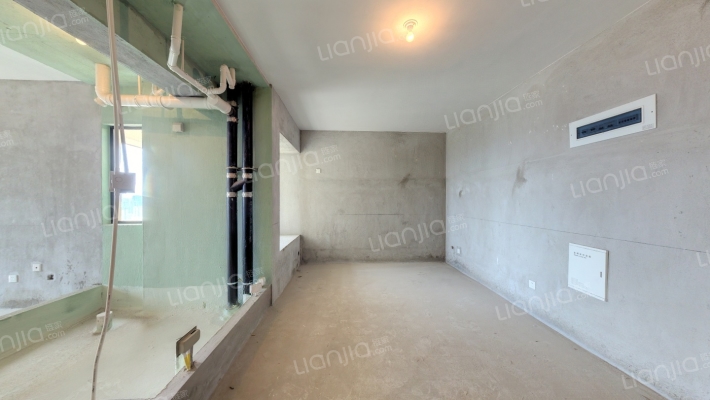 狮峰新苑二手房实景图