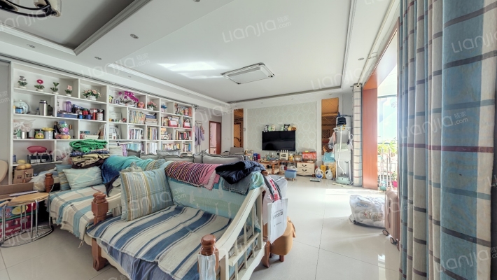 美林河畔二手房实景图