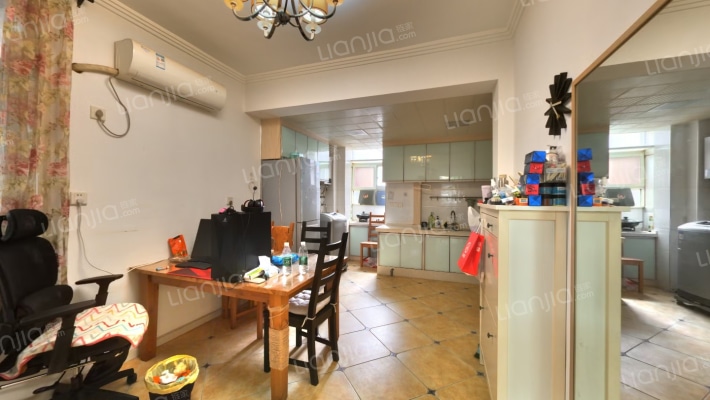 安静社区二手房实景图