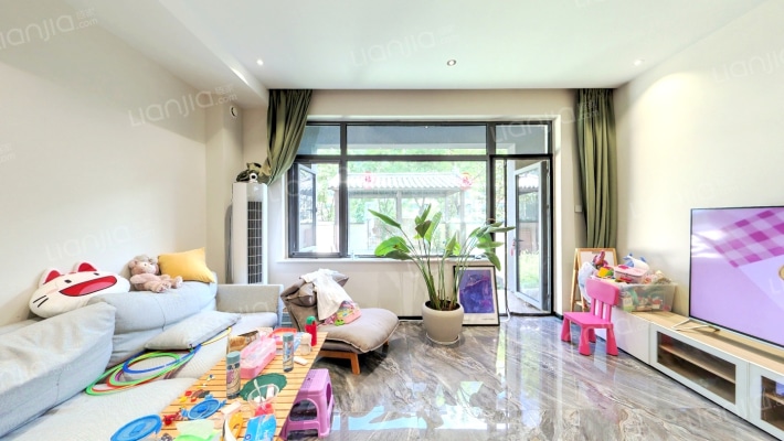 牛驼温泉孔雀城栖泉苑二手房实景图