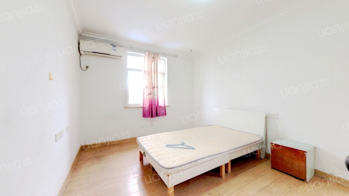 模范马路小区二手房实景图