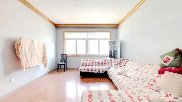 劳保里小区二手房实景图