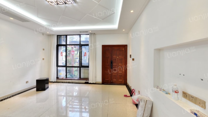 绿地21城E区二手房实景图