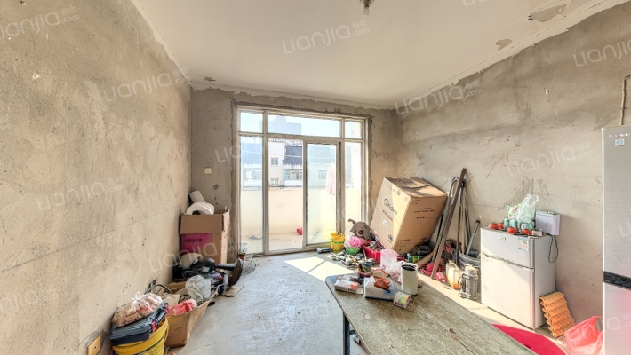 青年小区恢复楼二手房实景图