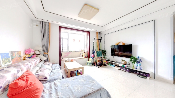 鲁鸿37度二手房实景图