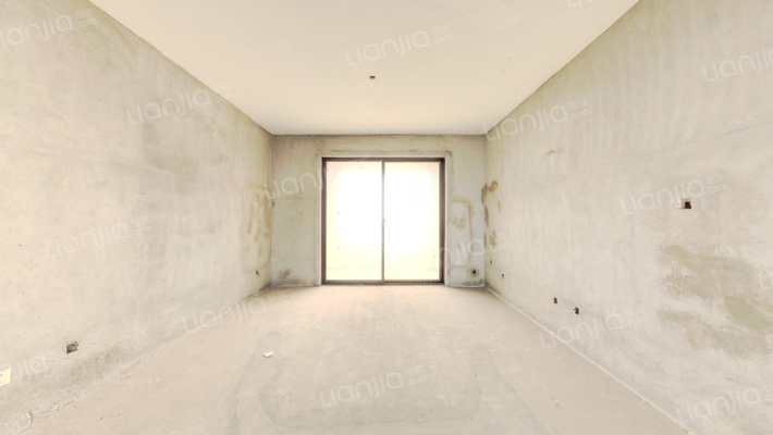 顺华乌龙江大区B区二手房实景图