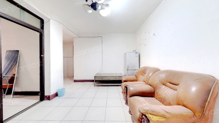 玉林南街8号二手房实景图