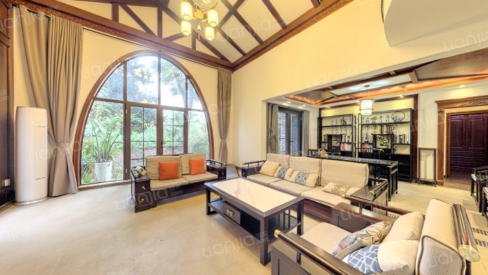 半山卫城朴墅二手房实景图