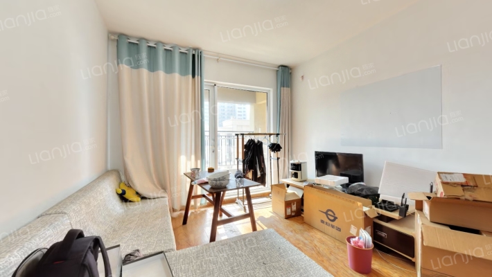 世茂红墅台二手房实景图