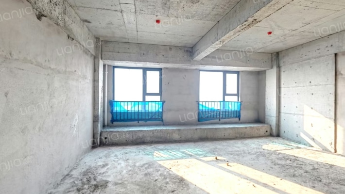 昌建·MOCO湖畔国际二手房实景图