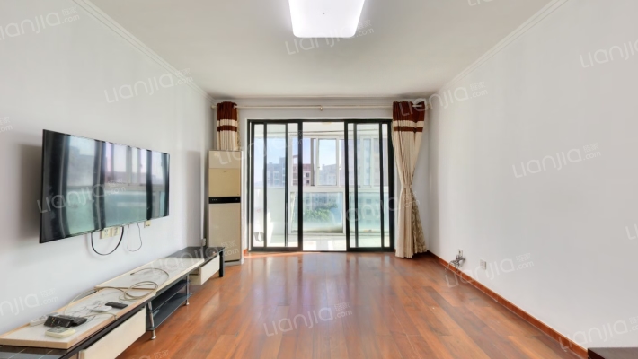 高尔夫花园二手房实景图