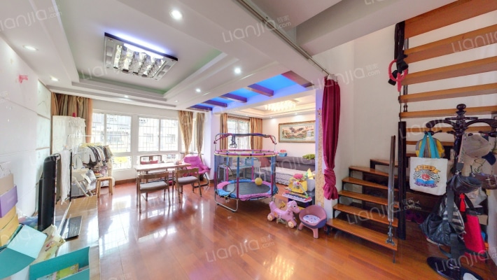 四季华庭二手房实景图