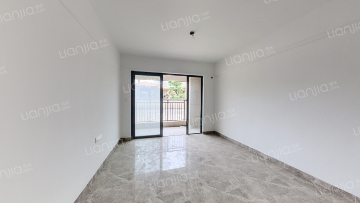 名爵玖悦二手房实景图