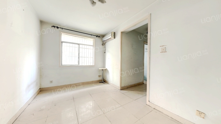 祥和南区万隆公寓二手房实景图