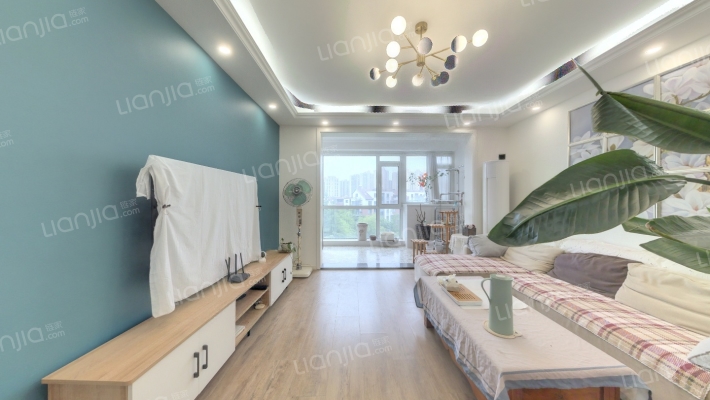 凭海临风二手房实景图