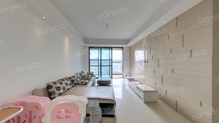 海伦堡六期二手房实景图