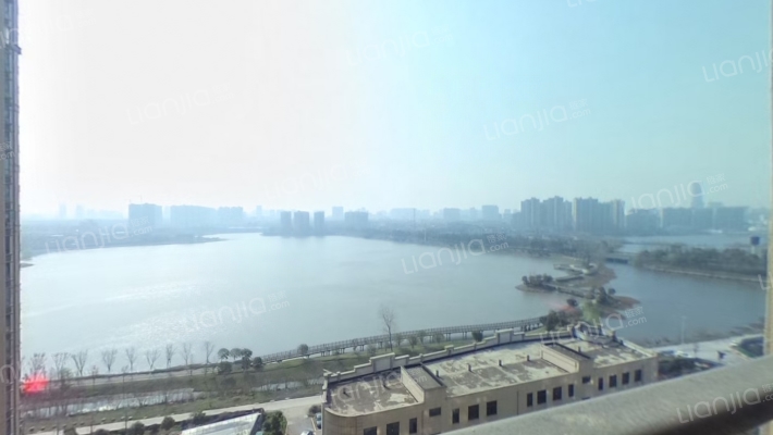 东湖水岸二手房实景图