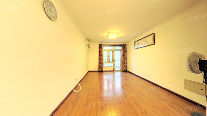 鸿盛凯旋门二手房实景图