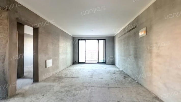 翡翠城二手房实景图