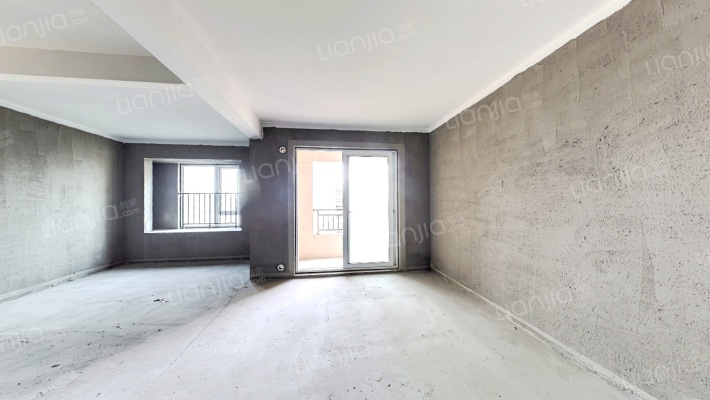 美的蝴蝶海三期二手房实景图