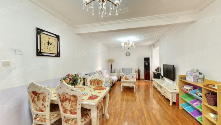 人和三期二手房实景图