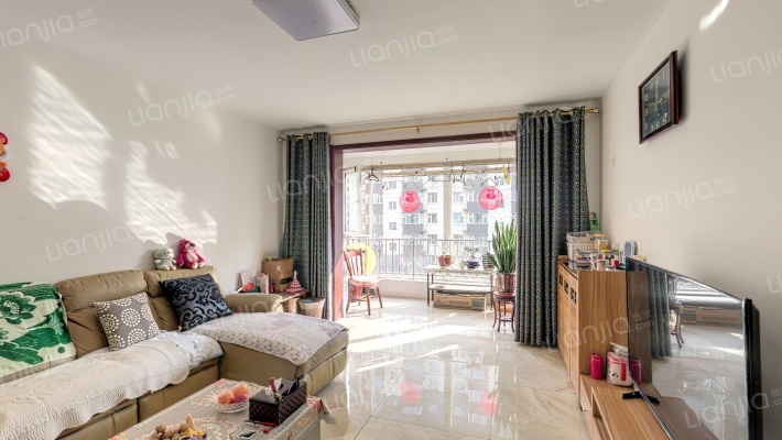 国泰龙城苑西区二手房实景图