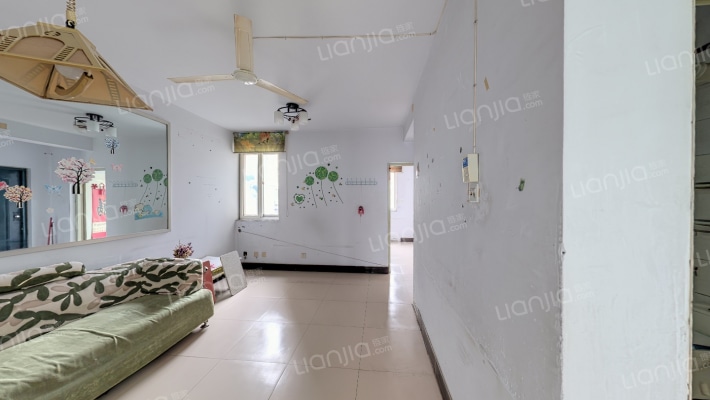 清怡花园二手房实景图