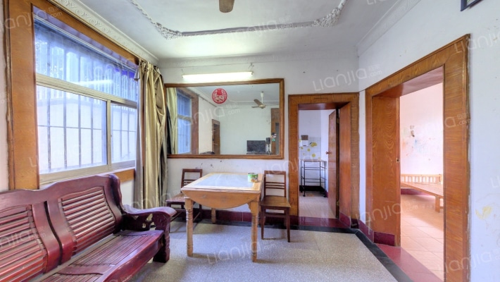 分龙岗46号二手房实景图