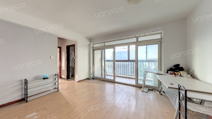 先锋青年公寓二手房实景图