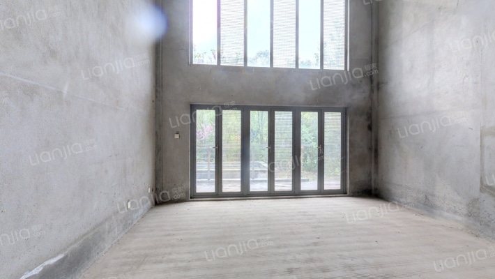 元一高尔夫别墅四期二手房实景图