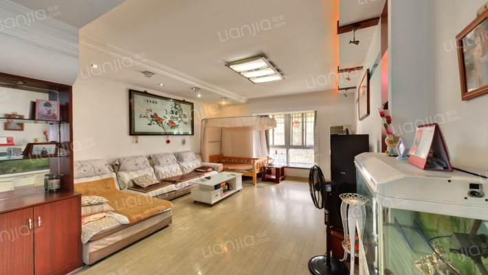 滨湖嘉园二手房实景图