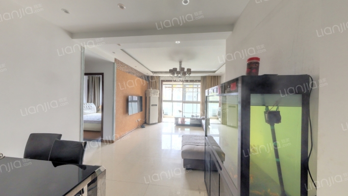 彩虹新城二手房实景图