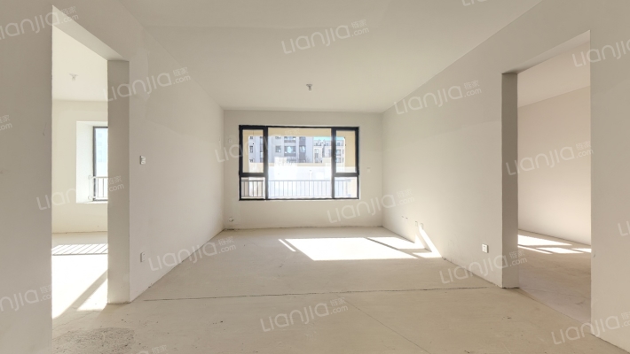 花田路上大社区，洋房，房本满二，诚意出售-客厅