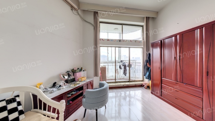 东特新天地二手房实景图