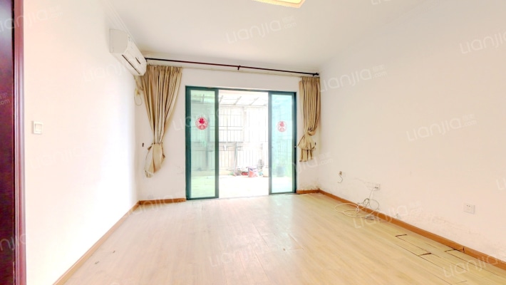 蔚蓝假日雅苑二手房实景图