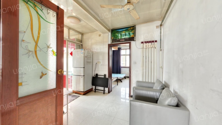 西北电力建设器材总厂家属院二手房实景图