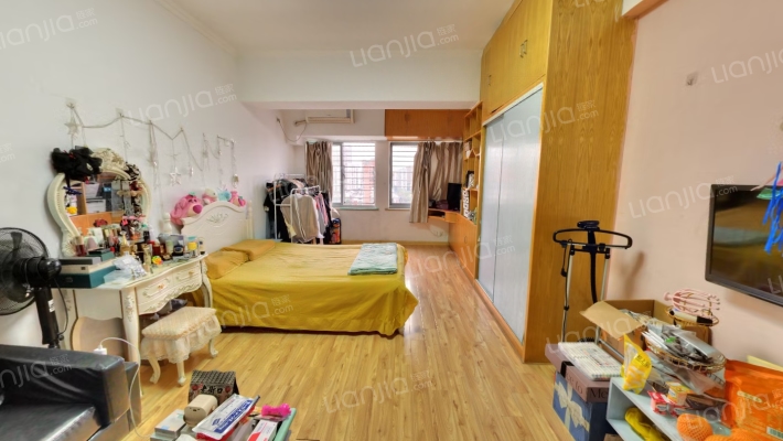 蓝筹国际二手房实景图