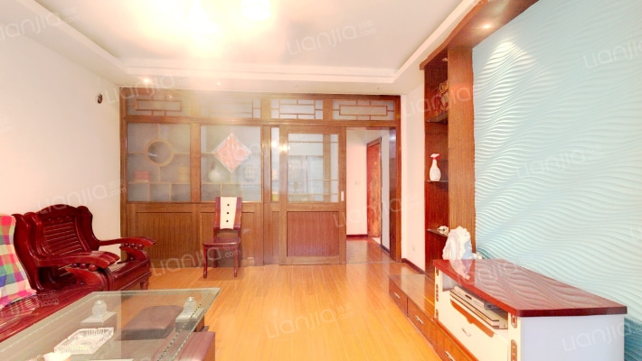 大理石路1号二手房实景图