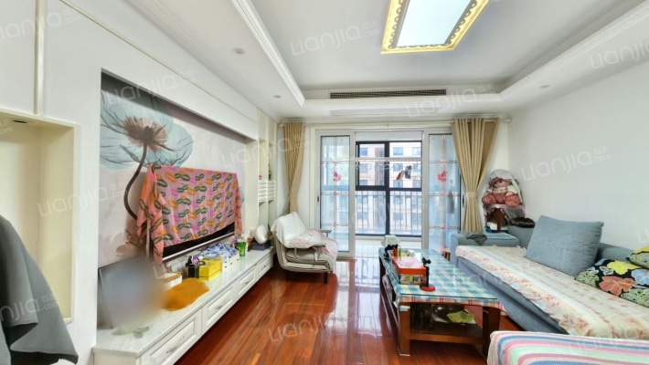 衡泰里宫二手房实景图