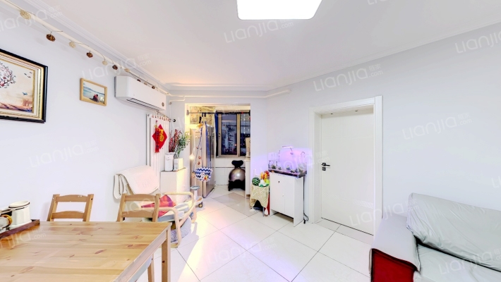 卢沟桥南里甲八号院二手房实景图