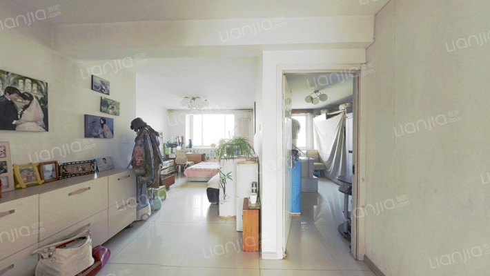 河畔楼二手房实景图