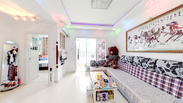 艾维尼小城二手房实景图