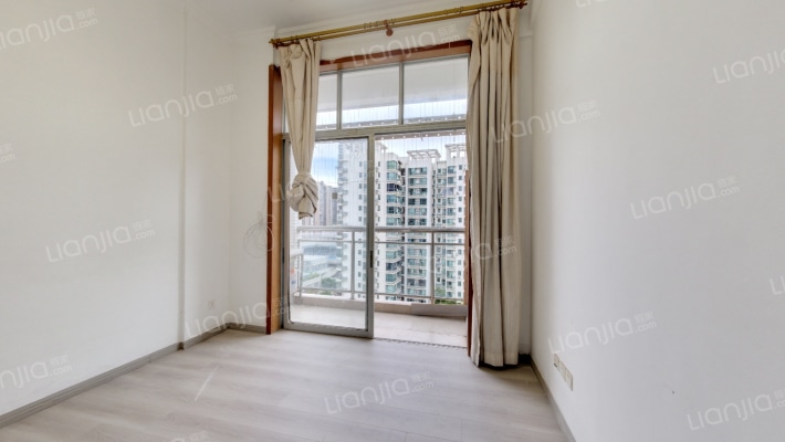 弘都世纪公寓二手房实景图