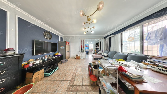 交警宿舍二手房实景图